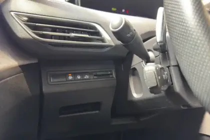Photo 18 Peugeot 3008  Puretech 130ch S&S EAT8