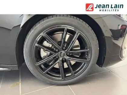 Photo 12 Audi A5  Avant e-hybrid 299 ch S tronic 7 Quattro