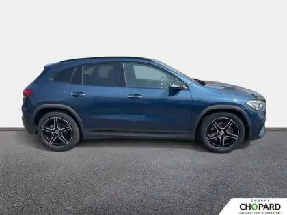 Photo 8 Mercedes GLA  200 d 8G-DCT