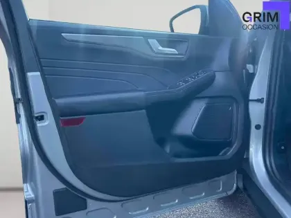 Photo 21 Ford Kuga  2.5 Duratec 180 ch FlexiFuel FHEV E85 Powershift
