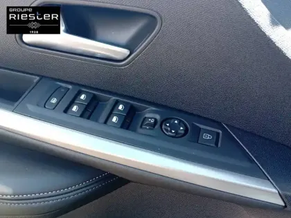 Photo 19 Peugeot 3008  Hybrid 145 e-DCS6