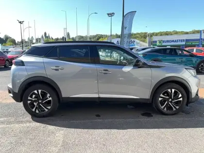 Photo 12 Peugeot 2008  PureTech 130 S&S EAT8