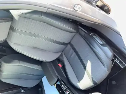 Photo 18 Peugeot 2008  PureTech 130 S&S EAT8