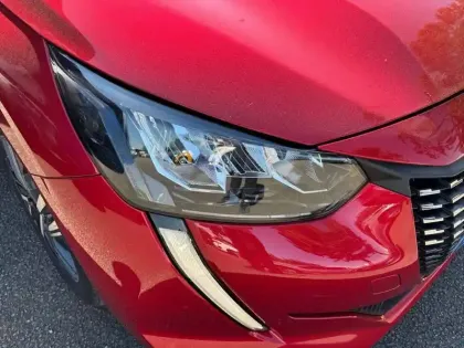 Photo 14 Peugeot 208  PureTech 100 S&S BVM6