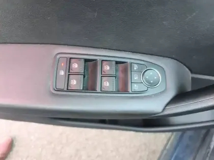 Photo 9 Renault Captur  TCe 90