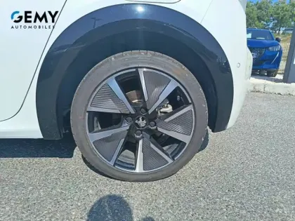 Photo 10 Peugeot 208  Electrique 50 kWh 136ch