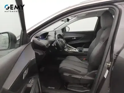 Photo 8 Peugeot 3008  Hybrid 225 e-EAT8