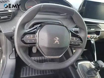Photo 12 Peugeot 208  PureTech 100 S&S BVM6