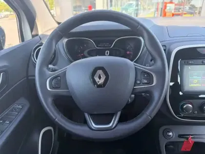 Photo 8 Renault Captur  dCi 90 E6C