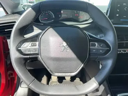 Photo 8 Peugeot 208  PureTech 75 S&S BVM5
