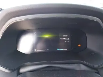 Photo 11 Renault Captur  E-Tech full hybrid 145 ch