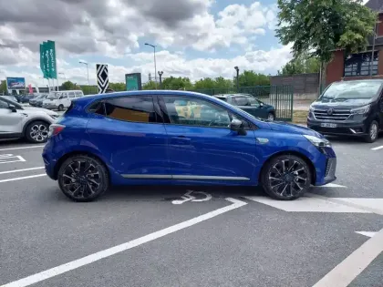 Photo 6 Renault Clio  E-Tech full hybrid 145