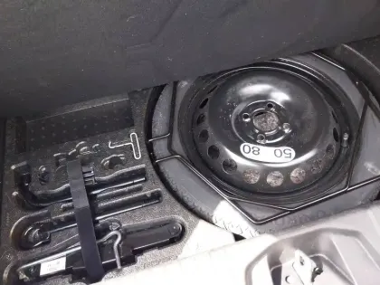 Photo 16 Renault Clio  E-Tech full hybrid 145