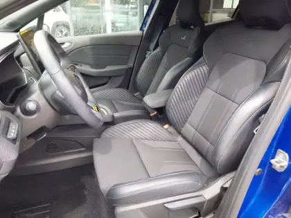 Photo 10 Renault Clio  E-Tech full hybrid 145