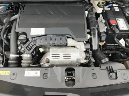 Photo 11 Peugeot 2008  PureTech 130 S&S EAT8