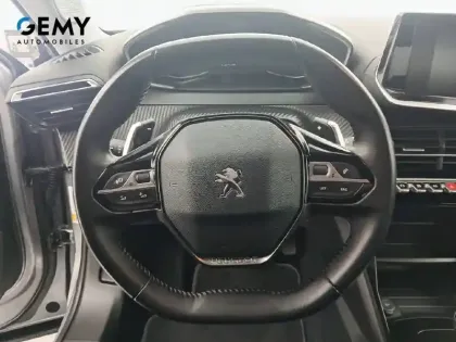 Photo 12 Peugeot 2008  PureTech 130 S&S EAT8