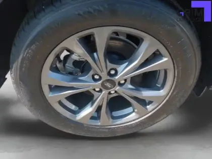 Photo 15 Ford Kuga  2.5 Duratec 190 ch FlexiFuel FHEV E85 Powershift
