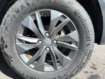 Photo 7 Peugeot 2008  PureTech 100 S&S BVM6