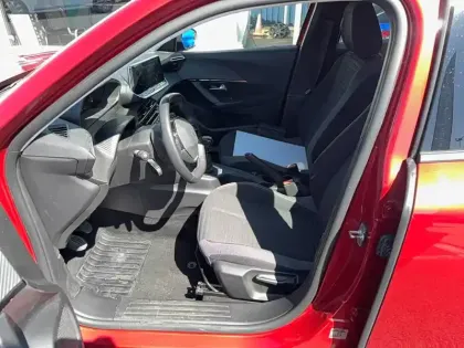 Photo 17 Peugeot 2008  PureTech 100 S&S BVM6