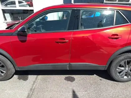 Photo 16 Peugeot 2008  PureTech 100 S&S BVM6