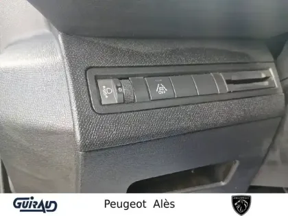 Photo 15 Peugeot 3008  PureTech 130ch S&S EAT8