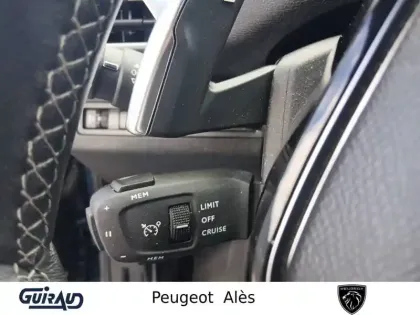 Photo 20 Peugeot 3008  PureTech 130ch S&S EAT8