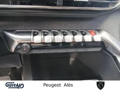 Photo 17 Peugeot 3008  PureTech 130ch S&S EAT8