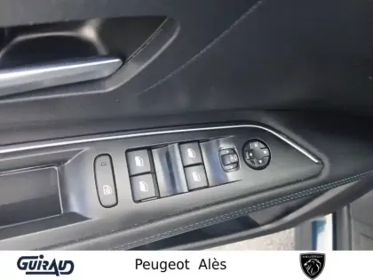 Photo 12 Peugeot 3008  PureTech 130ch S&S EAT8