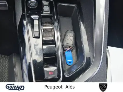 Photo 20 Peugeot 3008  Hybrid 136 e-DCS6