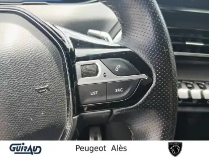 Photo 17 Peugeot 3008  Hybrid 136 e-DCS6