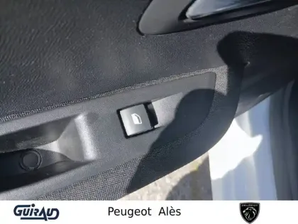 Photo 12 Peugeot 208  PureTech 75 S&S BVM5