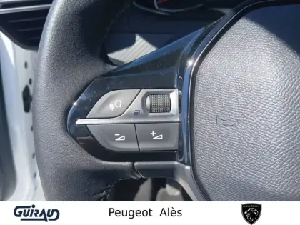 Photo 20 Peugeot 208  PureTech 75 S&S BVM5