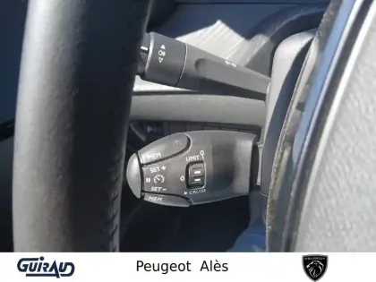 Photo 16 Peugeot 208  PureTech 75 S&S BVM5