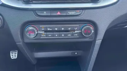 Photo 17 Kia Xceed  1.0 T-GDi 100 ch BVM6
