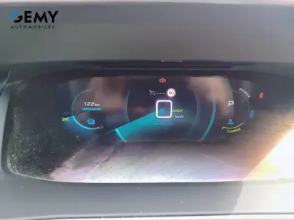 Photo 23 Peugeot 2008  Electrique 136 ch