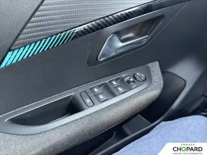 Photo 19 Peugeot 208  Electrique 50 kWh 136ch