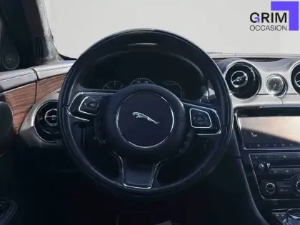 Photo 5 Jaguar XJ  V6 3.0 - 300 ch Diesel BVA8