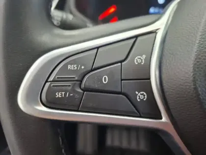 Photo 33 Renault Clio  Blue dCi 100 - 21N