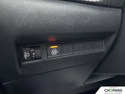 Photo 20 Peugeot 2008  PureTech 100 S&S BVM6