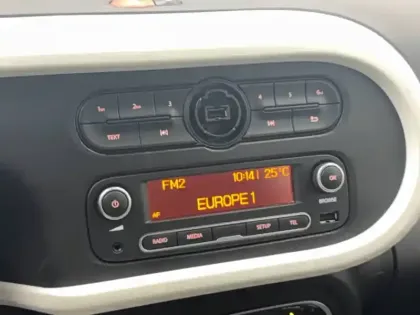 Photo 41 Renault Twingo  III Achat Intégral - 21