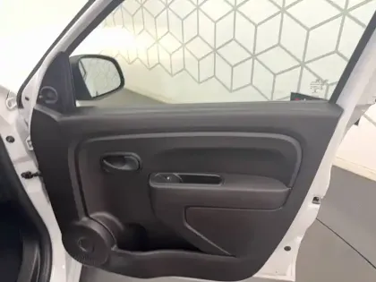 Photo 28 Renault Twingo  III Achat Intégral - 21