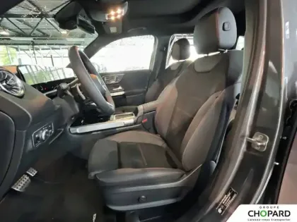 Photo 10 Mercedes GLB  200 d 8G-DCT