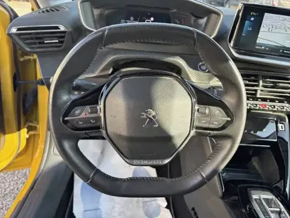 Photo 25 Peugeot 208  Electrique 50 kWh 136ch