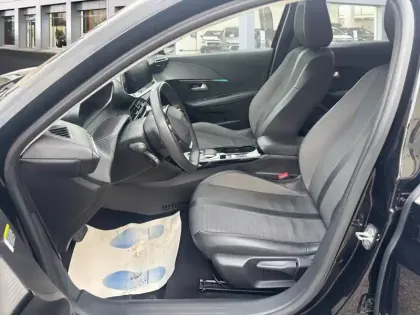 Photo 8 Peugeot 208  Electrique 50 kWh 136ch