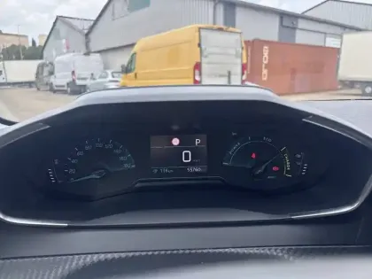 Photo 11 Peugeot 208  Electrique 50 kWh 136ch