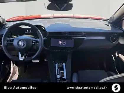 Photo 12 Alfa Romeo Junior  Elettrica 280 ch
