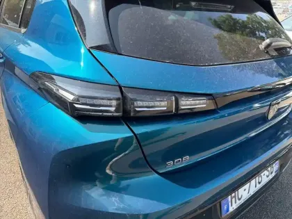 Photo 16 Peugeot 308  BlueHDi 130ch S&S EAT8