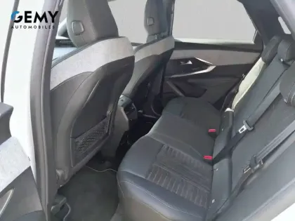 Photo 9 Peugeot 3008  Hybrid 136 e-DCS6