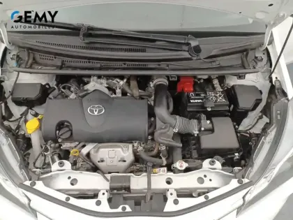 Photo 7 Toyota Yaris  110 VVT-i