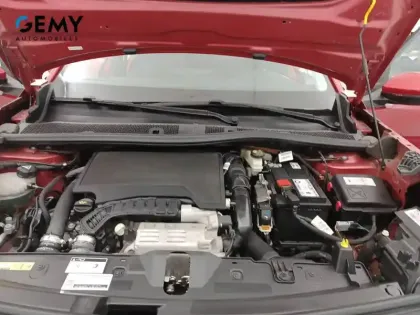 Photo 14 Peugeot 2008  PureTech 100 S&S BVM6